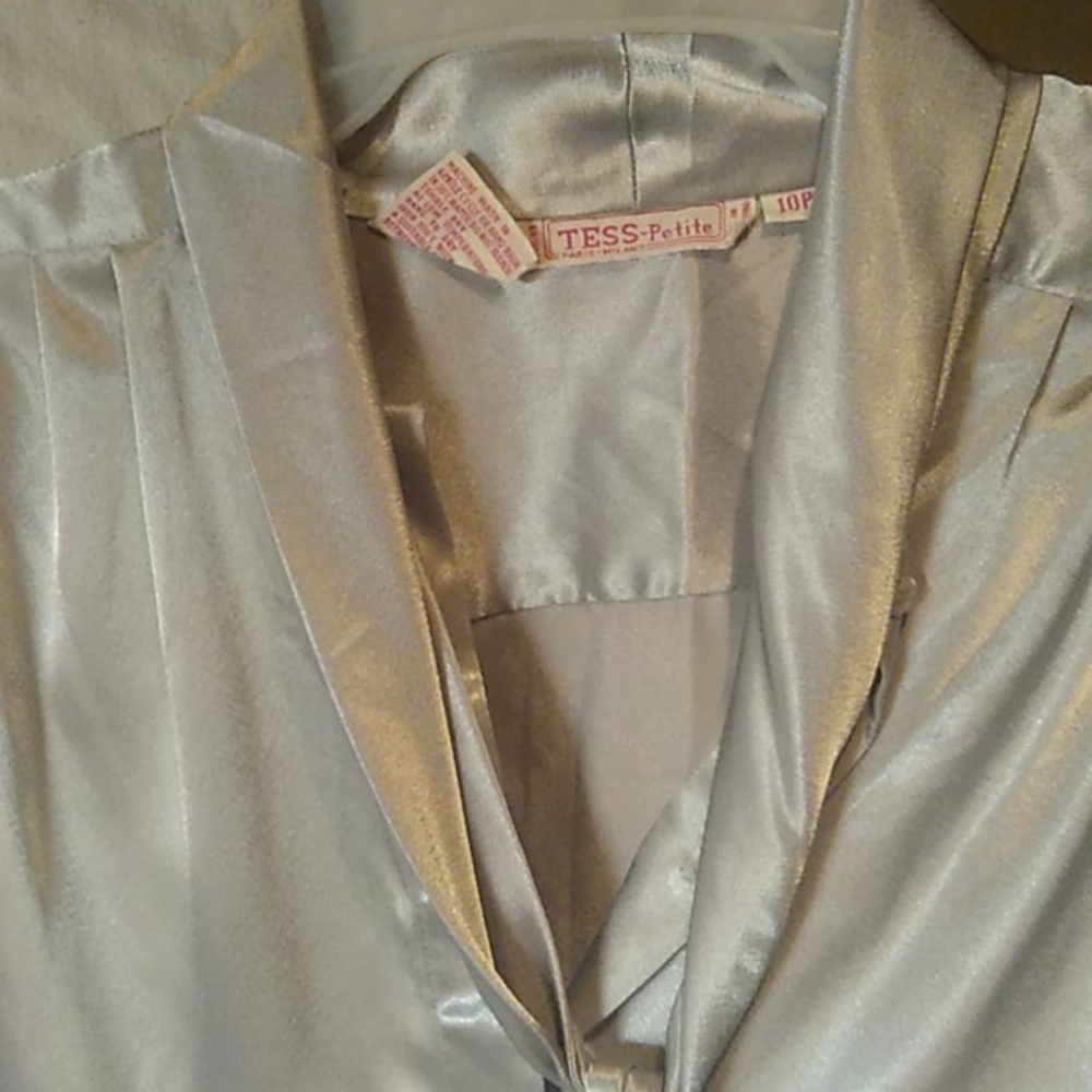 Blouse - Picture 2 of 5